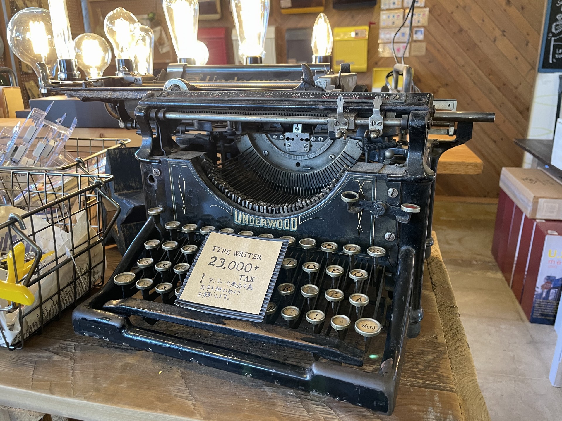 UNDERWOOD「タイプライター」