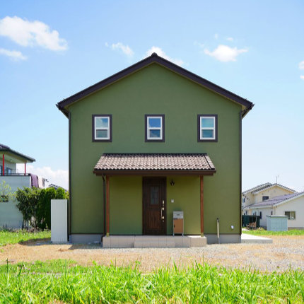 お客様の声追加<br>上田市／Maman「やさしい物語を紡ぐ、緑の切妻屋根の家」